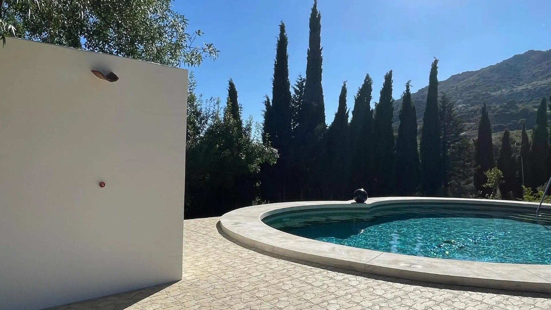 Cortijo Rancho Verde Colmenar Spain